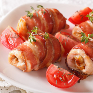 Enroladinhos de frango e tâmaras c/ arroz