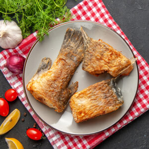 Dourada frita c/ arroz de feijão