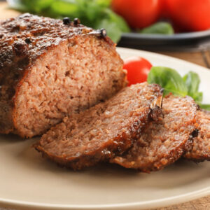 Rolo de carne c/ arroz e batatinhas