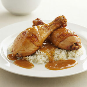 Frango no forno c/ molho de leitão e arroz